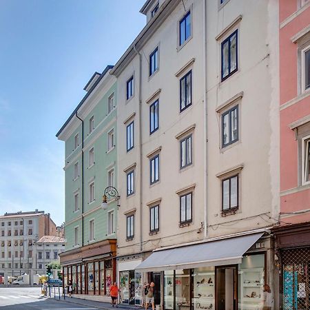 La Maison De Trieste Suite Garage المظهر الخارجي الصورة